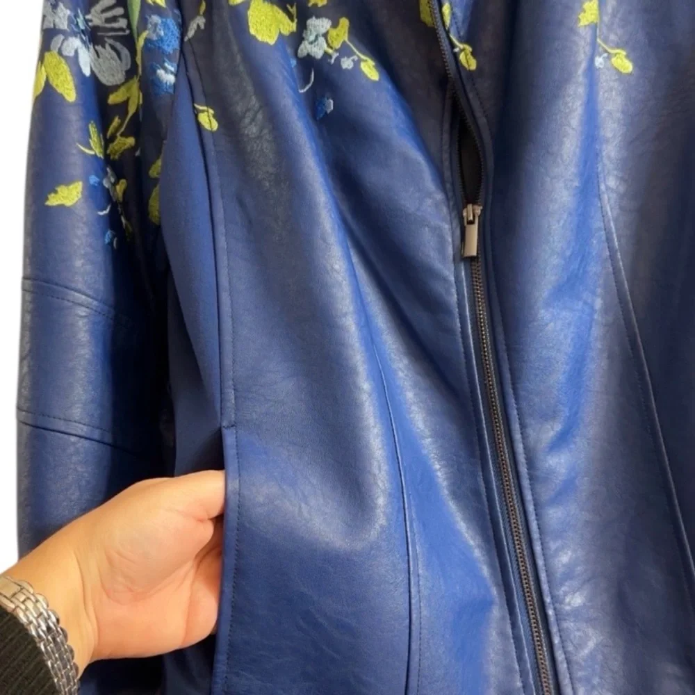 Colleen Lopez navy blue embroidered floral faux leather moto jacket Size XL - Picture 7 of 11